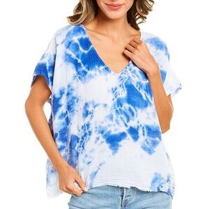 Velvet by Graham & Spencer Marci Top
Size: S